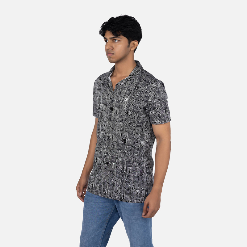 Men Jet Black & White Abstract  Printed Hawaiian Shirt
