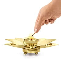 Borosil Kamal Brass Diya, Small