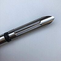 Fruit and Vegetable Peeler