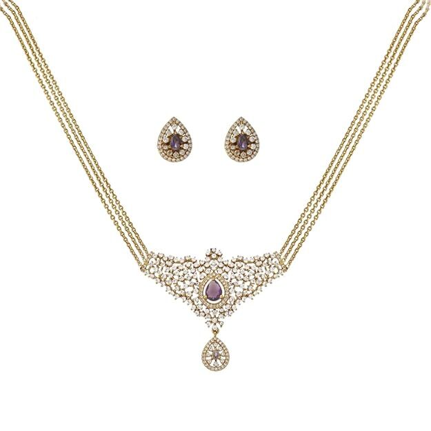 Elegant Gold Plated Link Chain with Pendant