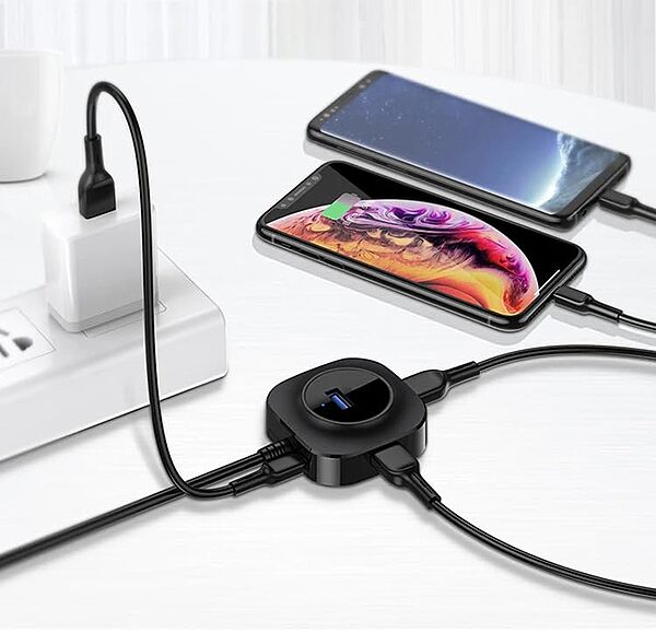 HAMMOK GRACE 4-Port USB 3.0 Hub – Black: Expand your connectivity with this sleek hub featuring 4 USB 3.0 ports for fast data transfer. Compact design, perfect for home or office use.