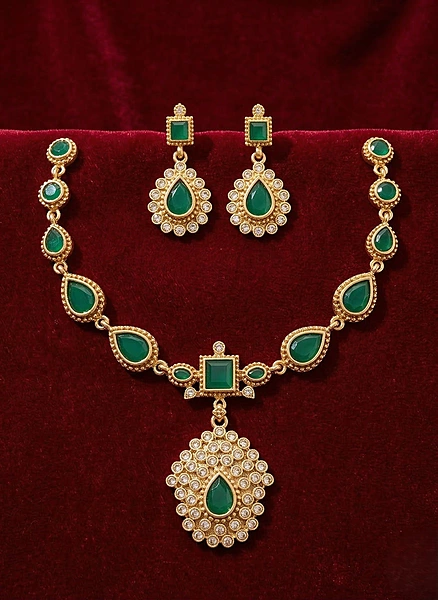 Elegant Green Stone Necklace Set with Crystal Pendant.