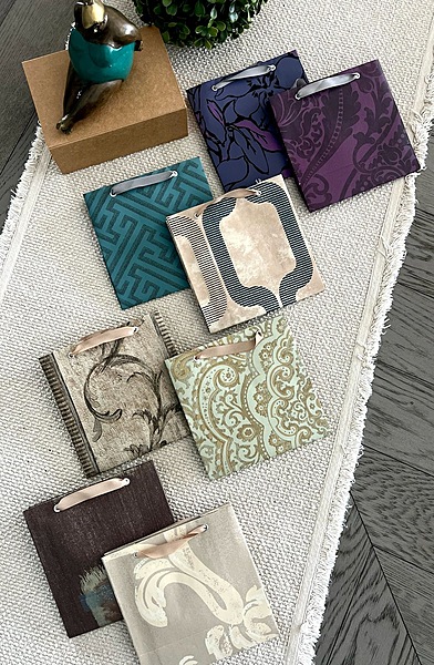 SET OF 2 ASSORTED MINI BAGS