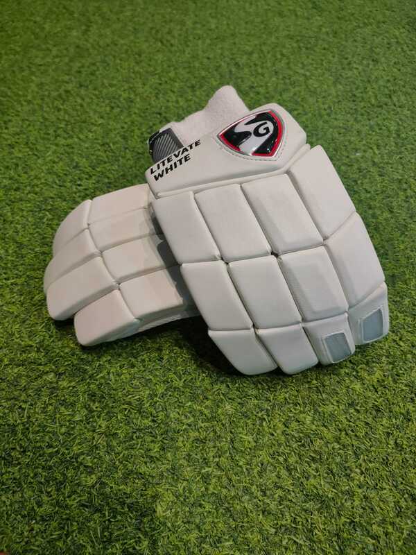 Cricket Batting Gloves -SG LITEVATE