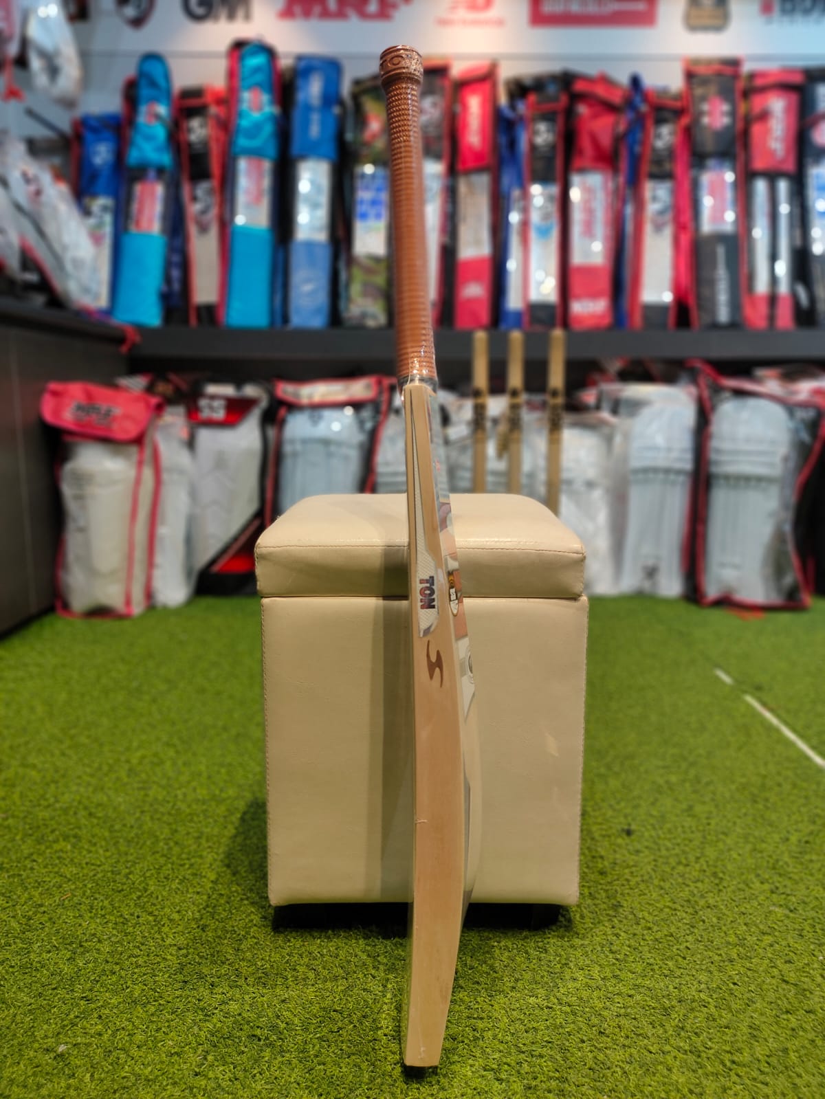 Cricket Bat - SS-EW TON VERTU