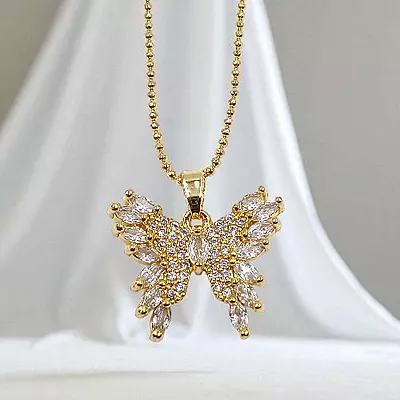 Sparkling Butterfly Necklace Gold & Cubic Zirconia