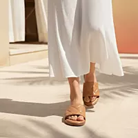 lady club Classic Padded Slide