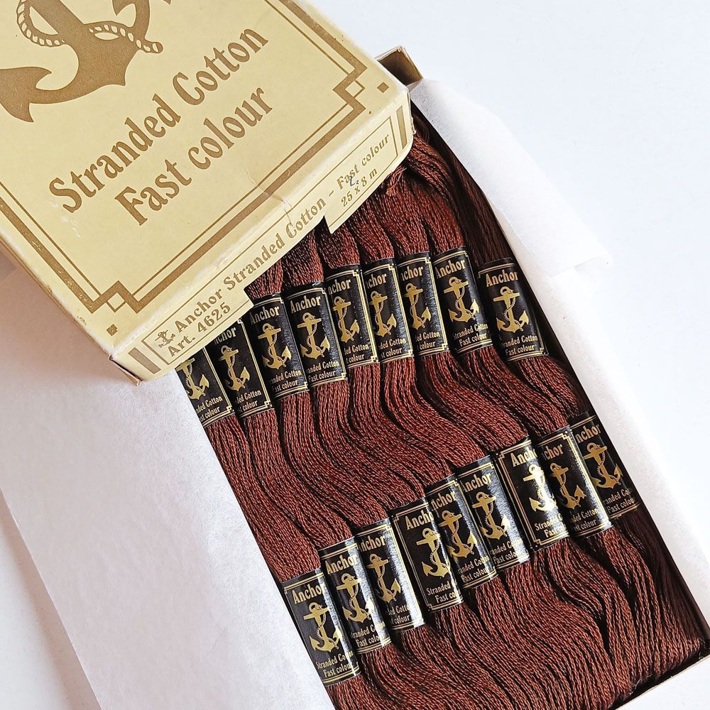 Anchor Embroidery Thread 9198- Vintage- Full Box Anchor Embroidery Thread 9198- Vintage- Full Box