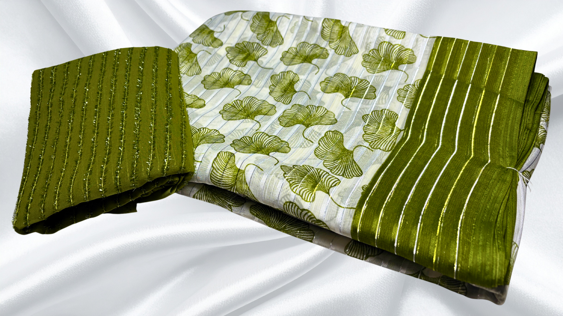 Love Heart White Soft Saree - Leaf Green