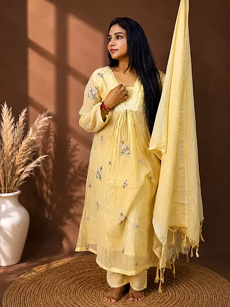 Luxury Celebrity Wear Mul Chanderi Embroidered Kurti Set with Dupatta – Pastel Yellow | M, XL, XXL