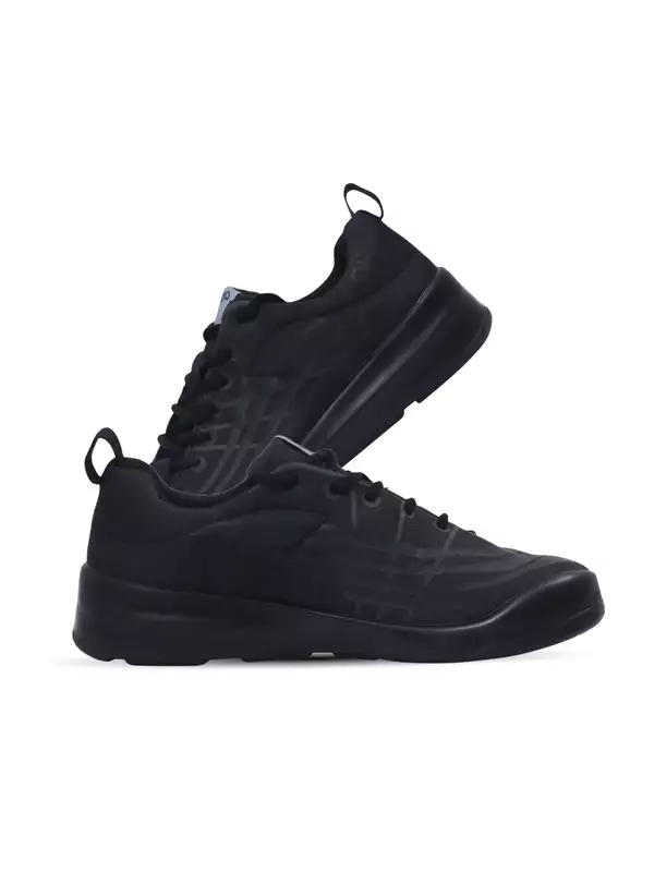 Plaeto Nova Black Shoes