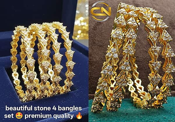 4 set bangles ?