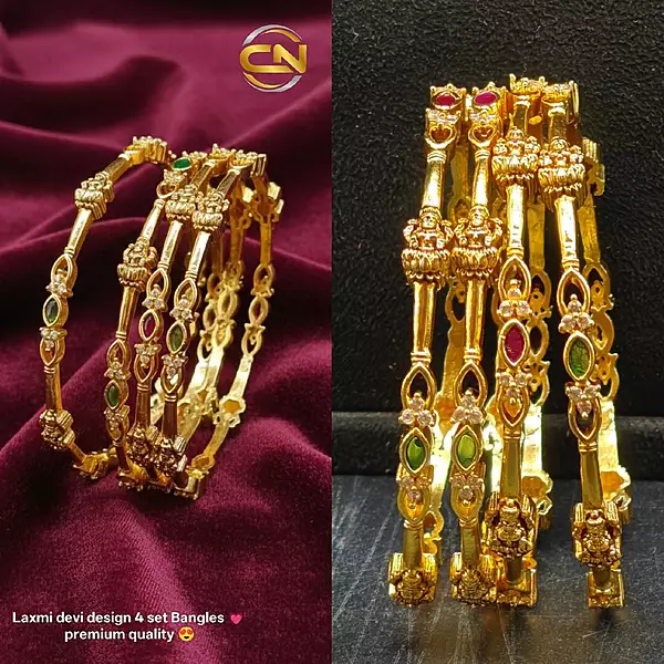 4set bangles ?