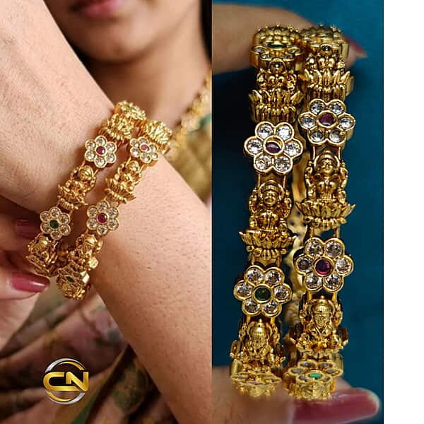 Laxmi devi with stone bangle ✨