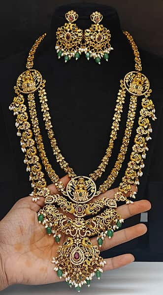 Laxmi devi design 3 step long haram ?
