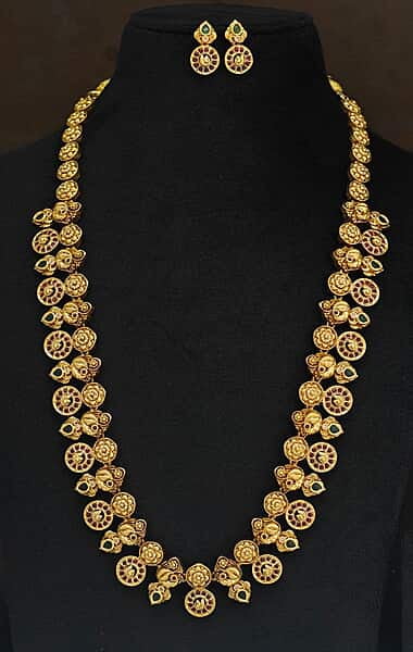 Peacock design nakshi finishing long haram ?
