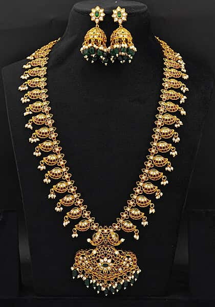 Kundan design long haram ?