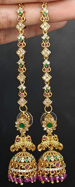 jhumki ? with matil ?