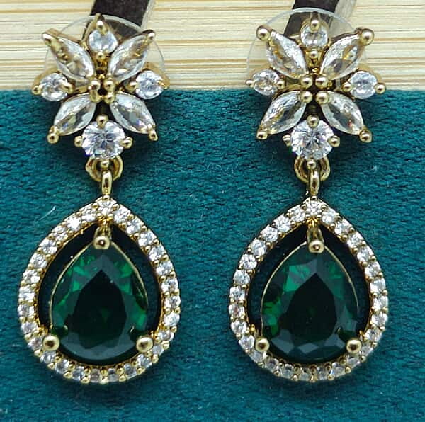 Stones mehandi polish earrings