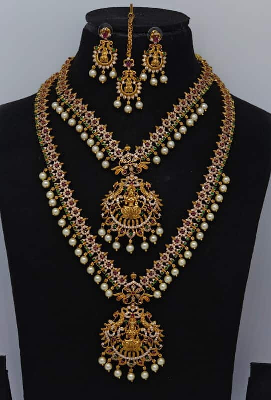 lakshmi Devi design combo with mang tikka ?