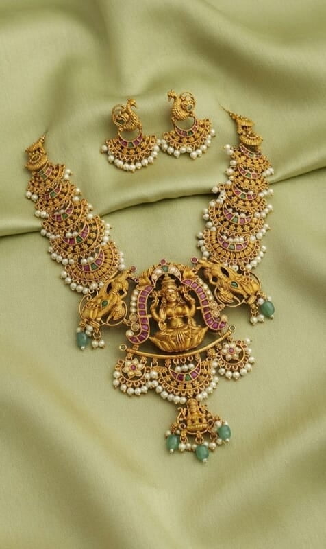 Laxmi devi design kempu stone necklace ?