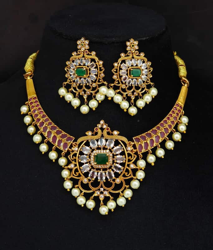 kanthi necklace ?