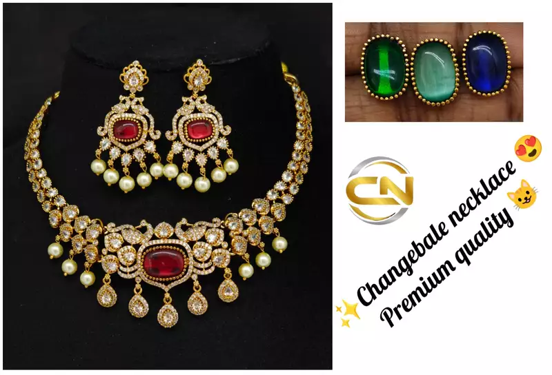 Changebale necklace ?