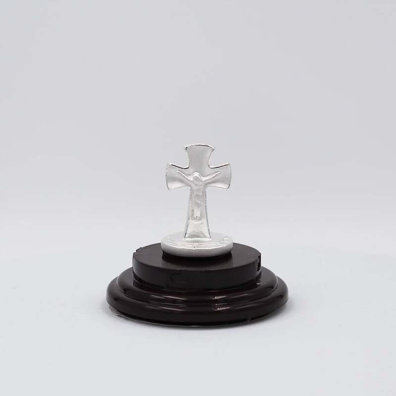Silver Jesus Statue: Prayer, Gift, and Car Adornment