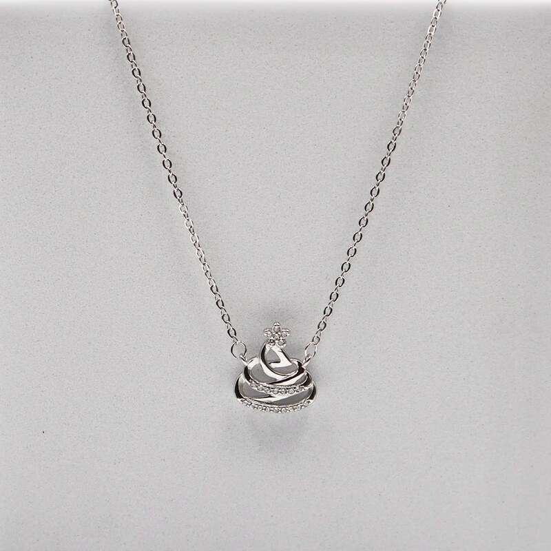92.50 Silver Pendent with chain fancy