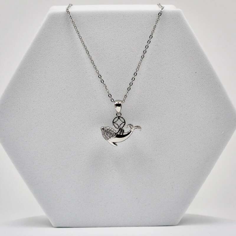 92.50 silver Fish pendent with chain