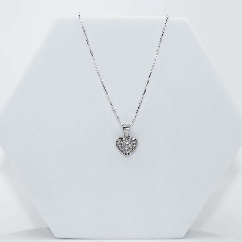 92.50 Silver Pendent With chian
