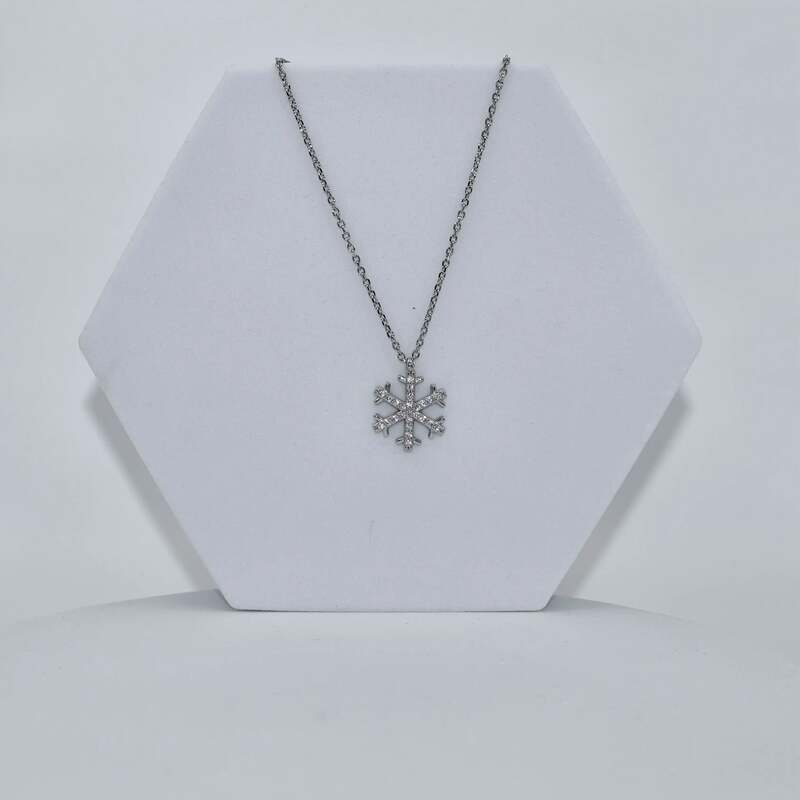 92.50 Silver Snowflake Symbol With chain