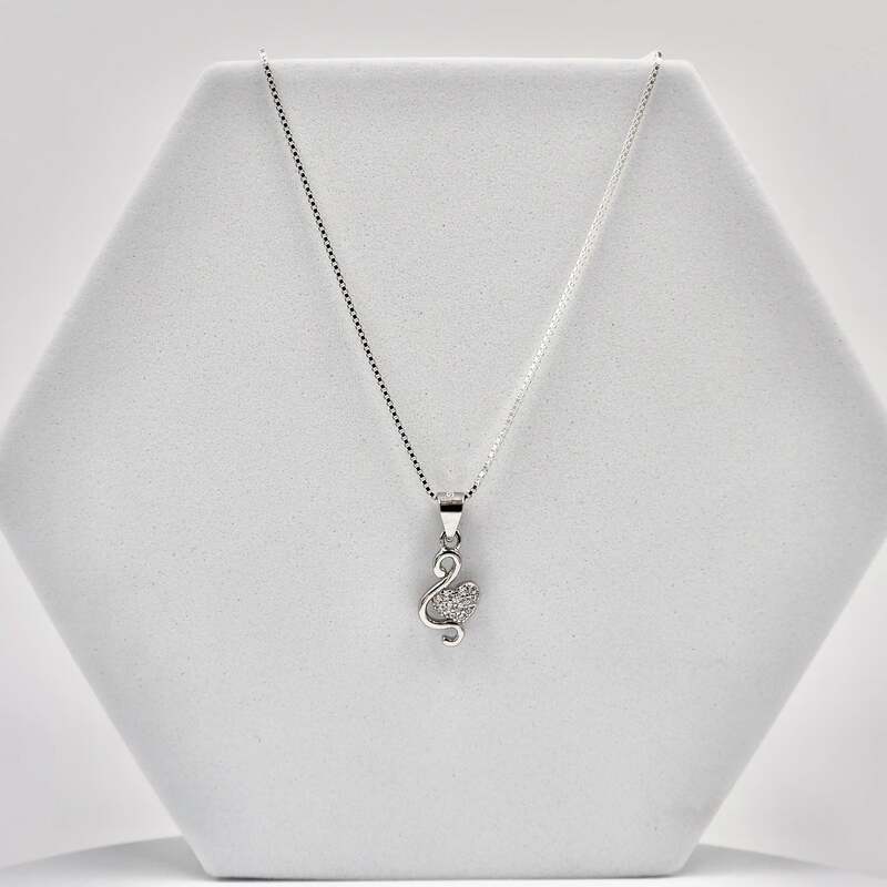 92.50 Silver SWAN WITH HEART pendent with Chain