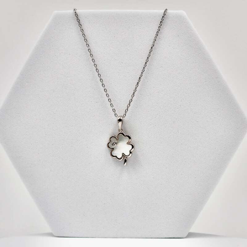 92.50 Silver rose flower with stone chain