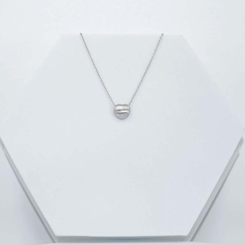 92.50 silver Heart Pendent With Chain