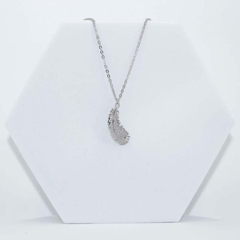 92.50 Silver Dimond Feather pendent with chain