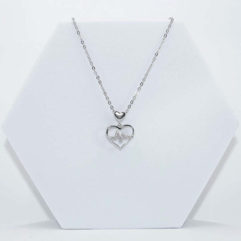 92.50 silver Heart with Beat pendent with chain