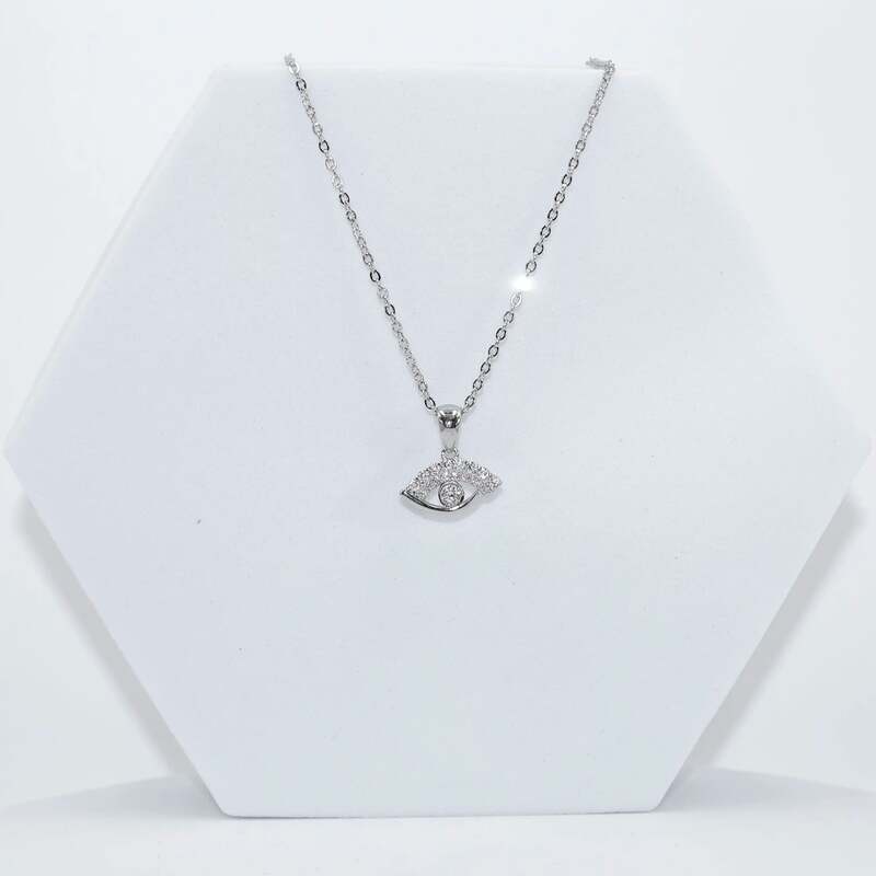 92.50 Silver Dimond evil eye pendent chain