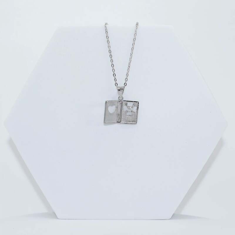 92.50 silver Love Book openable pendent with chain