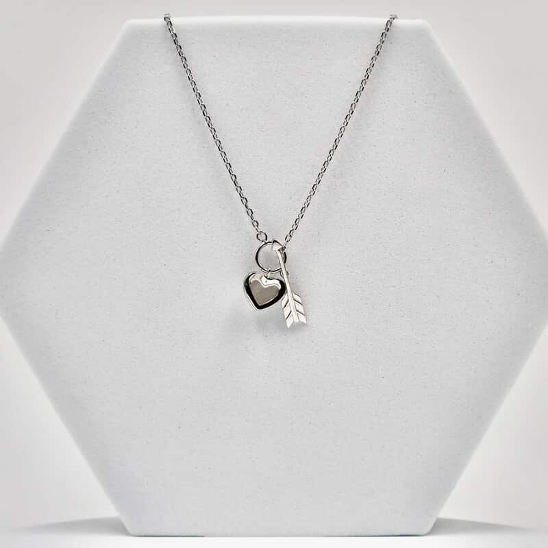 92.50 Silver Heart& Arrow Pendent with chain