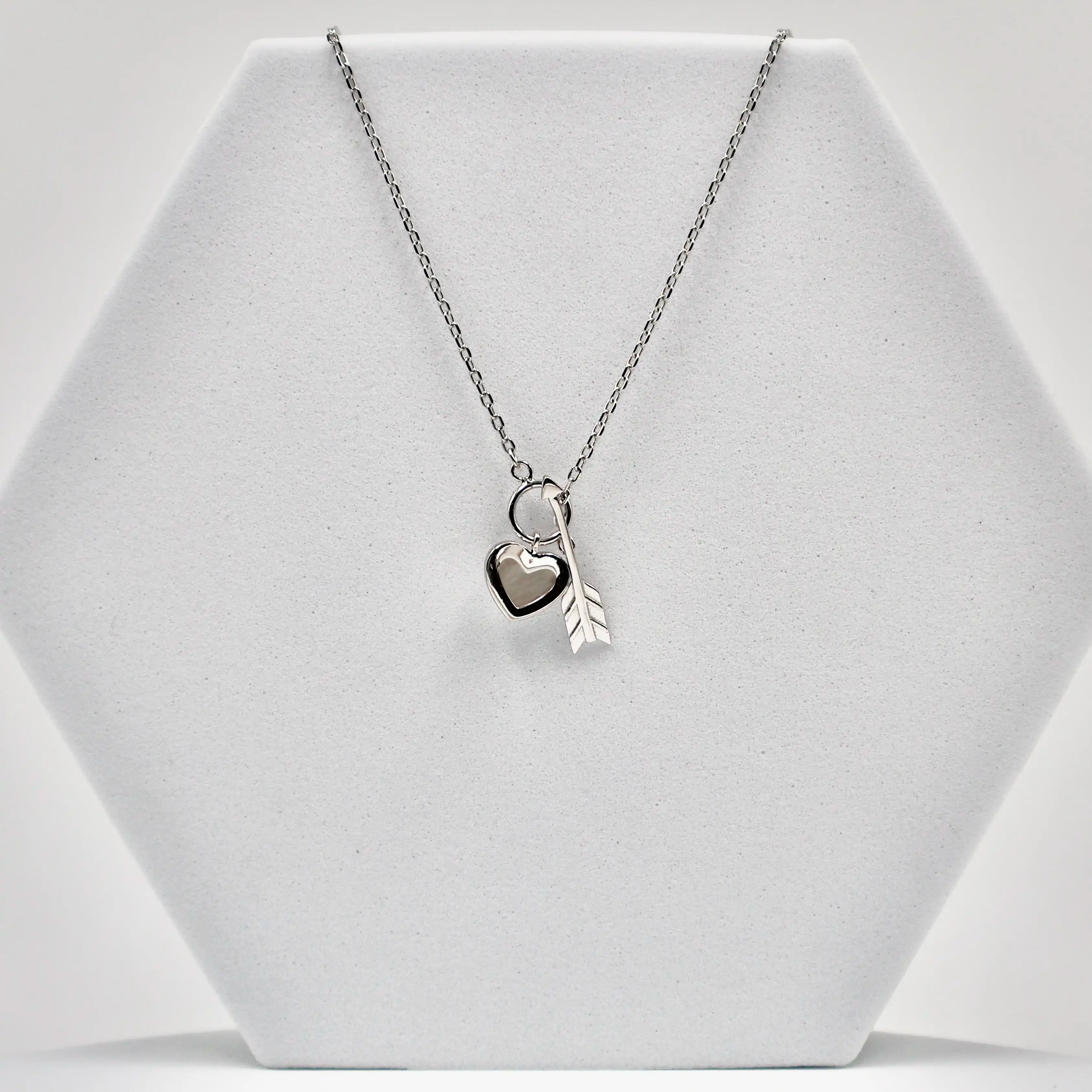 92.50 Silver Heart& Arrow Pendent with chain