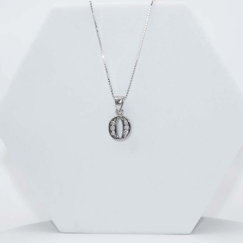 Silver Alphabet O pendent with Chain