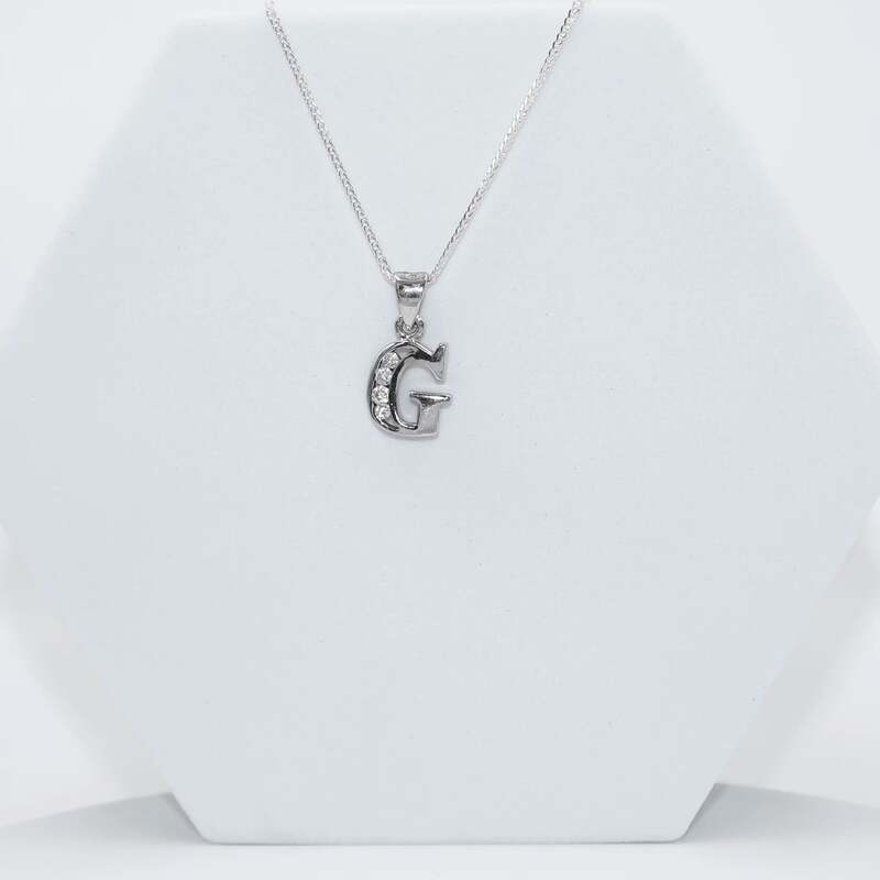 Silver Alphabet G pendent with Chain
