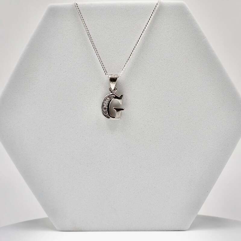 Silver Alphabet G pendent with Chain
