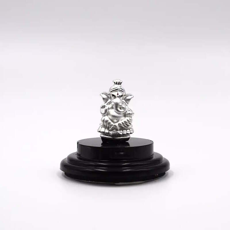 999 Pure Silver Lord Ganesha Statue: Statue for Pooja, Gift, and Car Dashboard
