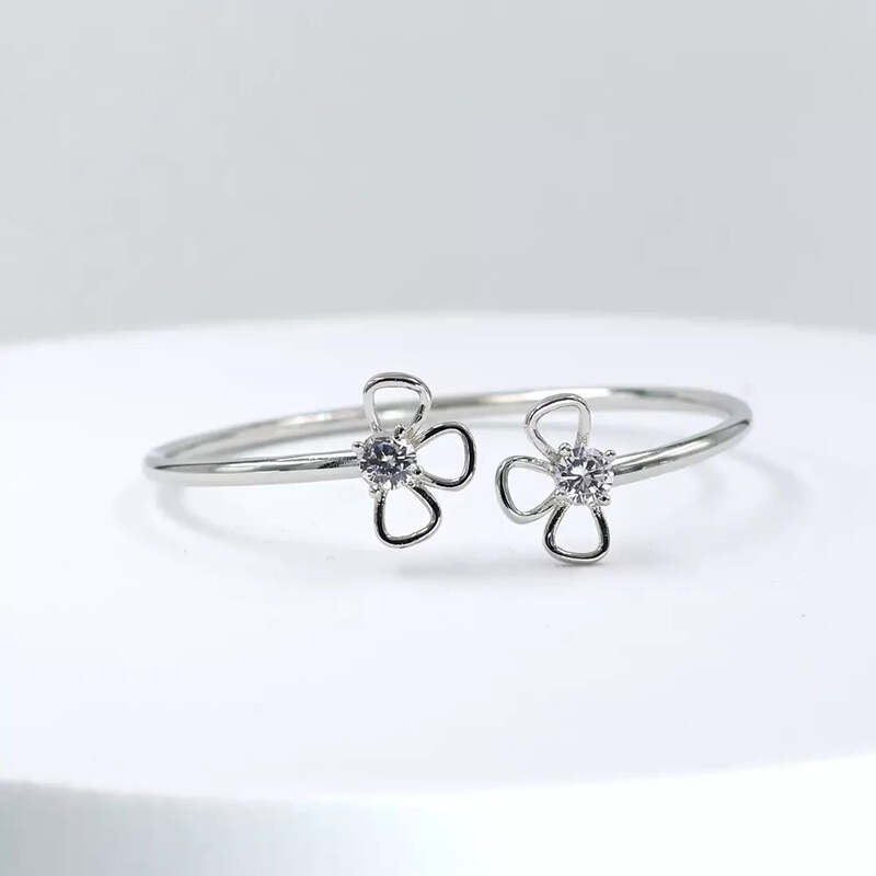 92.50 Silver Adjustable bracelet For women flower