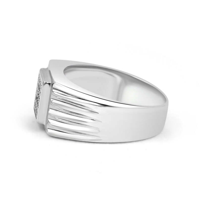 92.50 Dimond Ring for Men blue stone