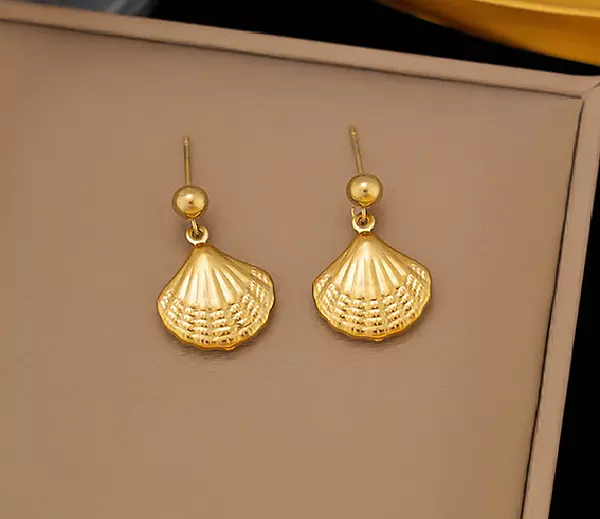 GOLD PLATED STAINLESS STEEL ANTI TARNISH SHELL THEMED DROP EARRINGS