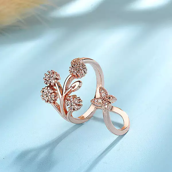 ROSE GOLD PLATED AMERICAN DIAMOND STUDDED CONTEMPORARY KOREAN FINGER RING