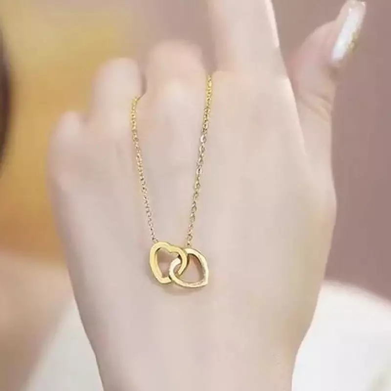 GOLD-PLATED ANTI TARNISH HEART THEMED PENDANT